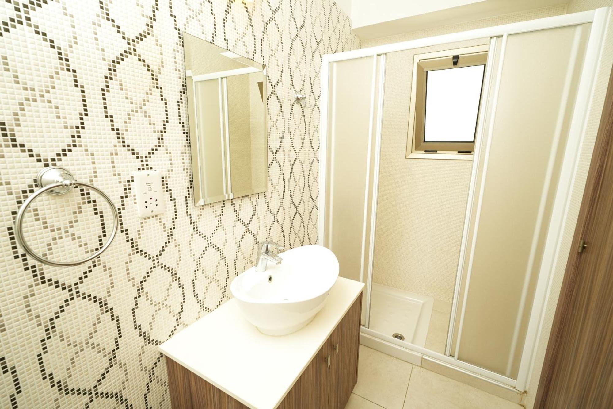 Halcyon Central Apartment Larnaca Bagian luar foto
